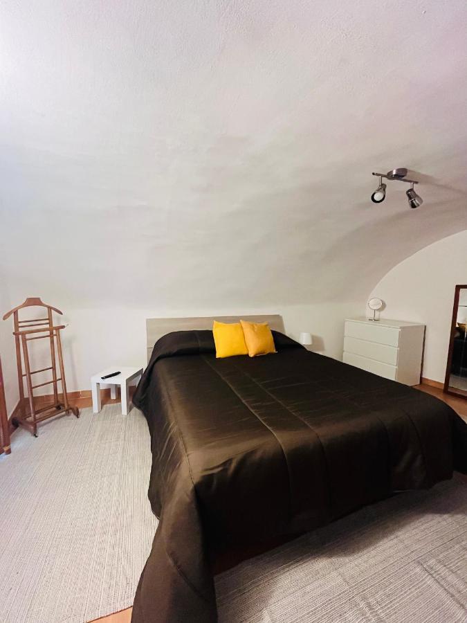 Apartment Falcone House *